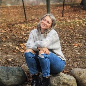 Meet your Posher, Taylor